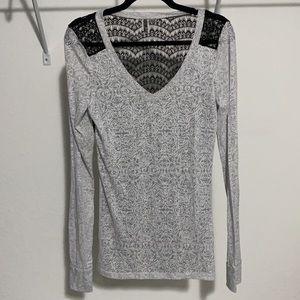 BKE ‘Ease’ Women’s Shirt Size S